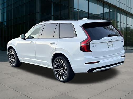 2026 Volvo XC90 B6 Ultra Dark Theme 6-Seater