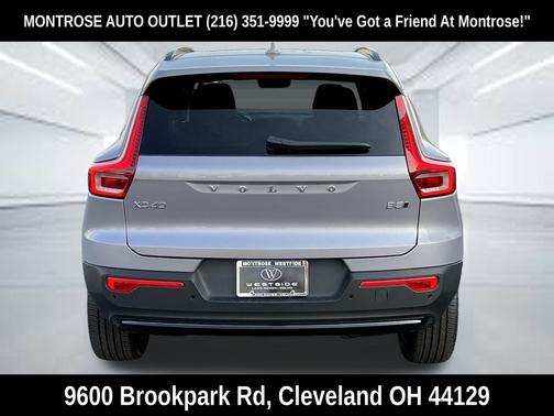Aurora Silver 2026 Volvo XC40 Plus, B5 AWD Gas (mild hybrid), Dark