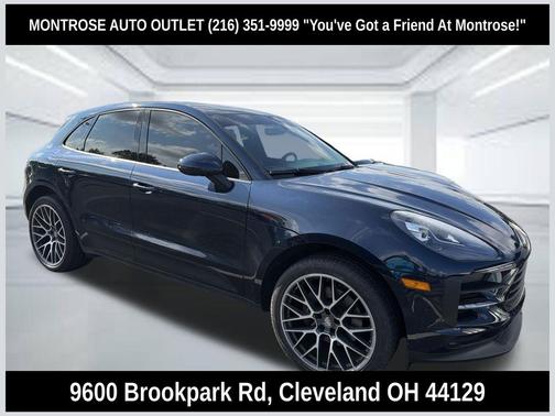 Night Blue Metallic 2020 Porsche Macan Macan