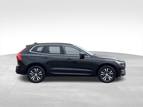 2023 Volvo XC60 B5 Core