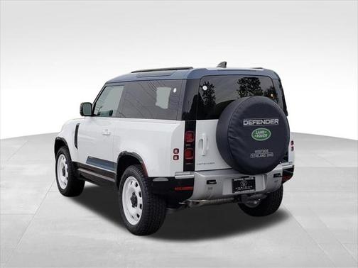 2025 Land Rover Defender 90 P300 S