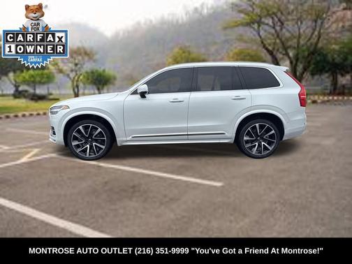 2023 Volvo XC90 B5 Plus