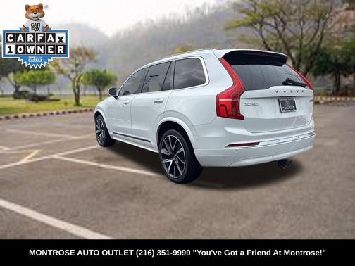 2023 Volvo XC90 B5 Plus