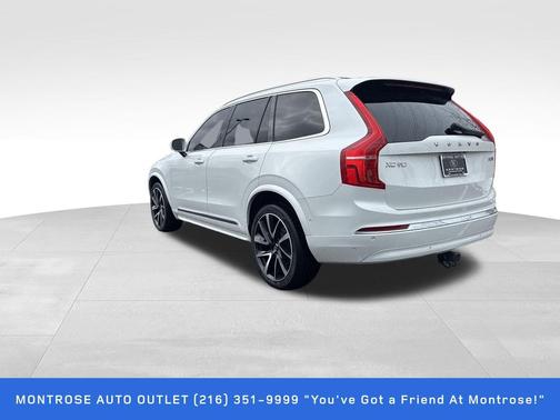 2023 Volvo XC90 B5 Plus