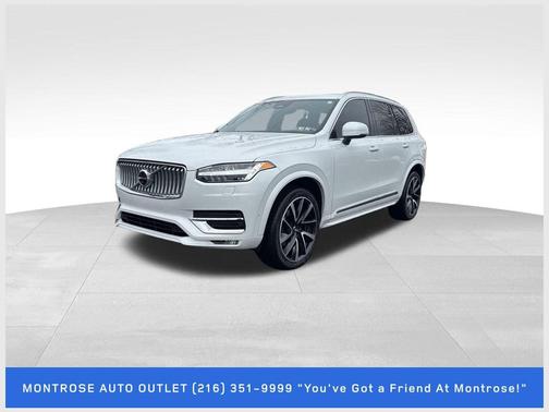 2023 Volvo XC90 B5 Plus