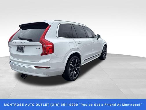 2023 Volvo XC90 B5 Plus