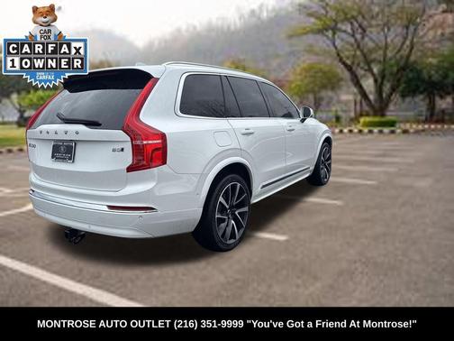 2023 Volvo XC90 B5 Plus