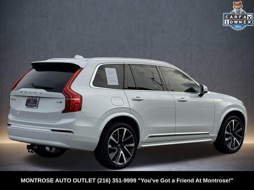 2023 Volvo XC90 B5 Plus