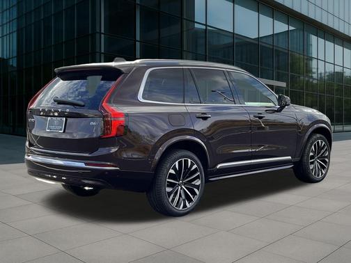 2026 Volvo XC90 B6 Plus 6-Seater