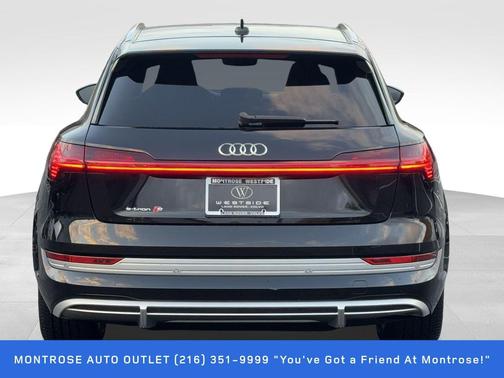 2022 Audi e-tron S Premium Plus