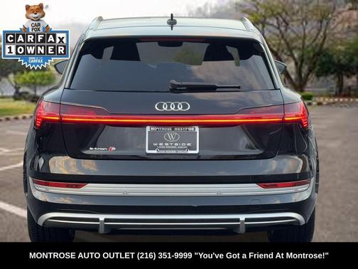 2022 Audi e-tron S Premium Plus