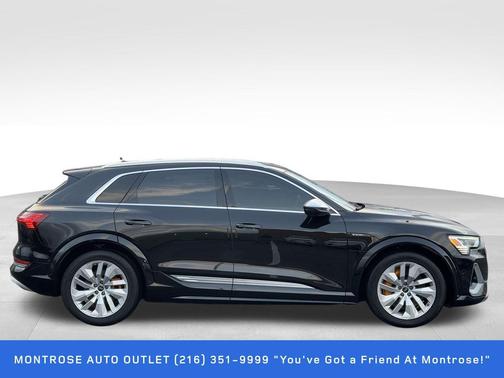 2022 Audi e-tron S Premium Plus