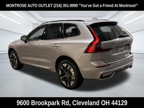 Aurora Silver 2026 Volvo XC60 B5 Plus