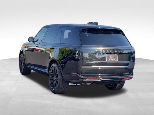 2025 Land Rover Range Rover P530 SE 7 Seat