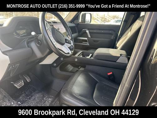 2022 Land Rover Defender 110 X-Dynamic SE