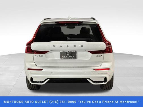 2026 Volvo XC60 B5 Plus