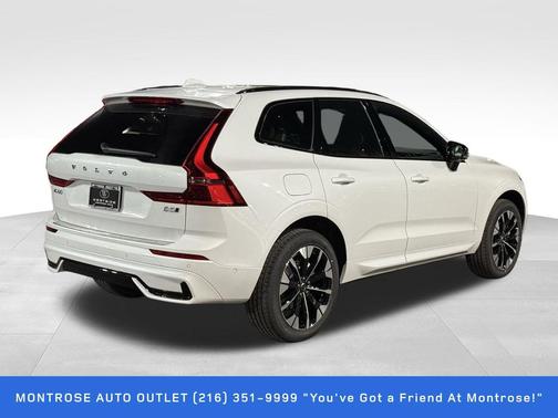 2026 Volvo XC60 B5 Plus