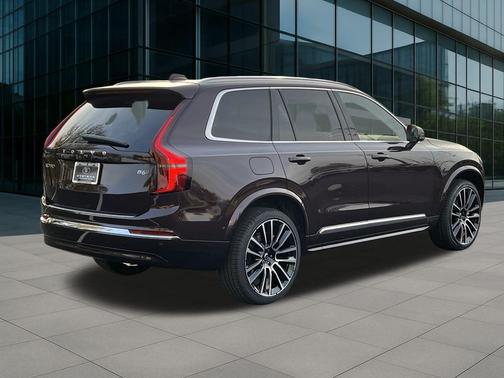 2026 Volvo XC90 B6 Plus 7-Seater