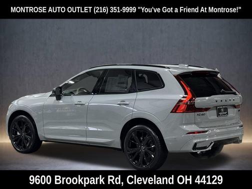 2026 Volvo XC60 B5 Ultra Black Edition