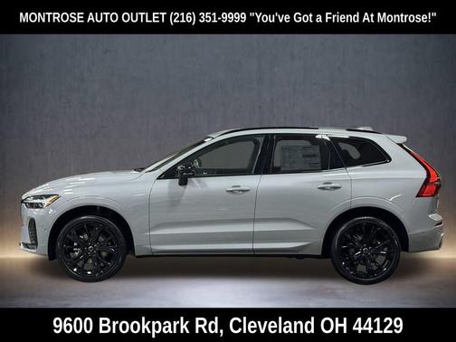 2026 Volvo XC60 B5 Ultra Black Edition