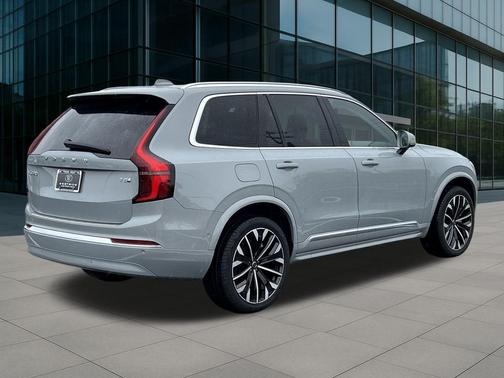 2026 Volvo XC90 Plug-In Hybrid T8 Plus 7-Seater