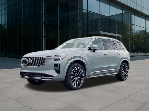2026 Volvo XC90 Plug-In Hybrid T8 Plus 7-Seater
