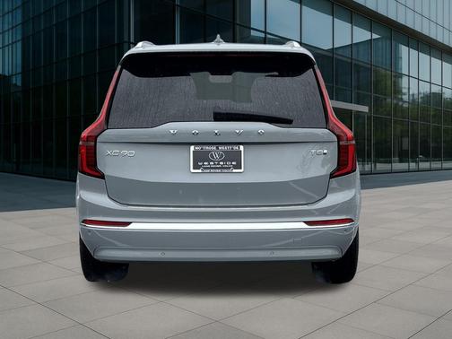 2026 Volvo XC90 Plug-In Hybrid T8 Plus 7-Seater