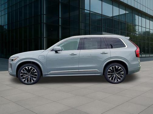 2026 Volvo XC90 Plug-In Hybrid T8 Plus 7-Seater