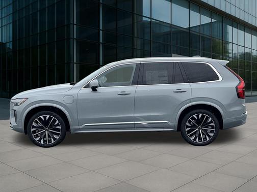 2026 Volvo XC90 Plug-In Hybrid T8 Plus 7-Seater