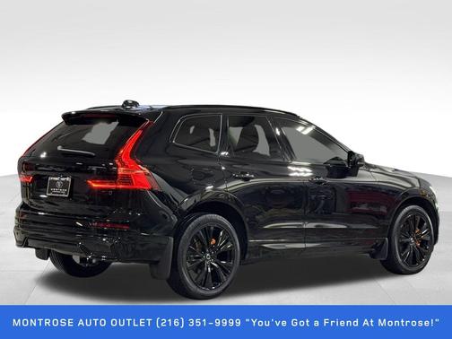 2024 Volvo XC60 B5 Plus Dark Theme