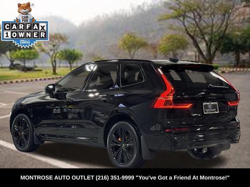 2024 Volvo XC60 B5 Plus Dark Theme