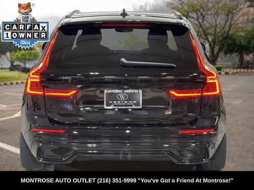 2024 Volvo XC60 B5 Plus Dark Theme