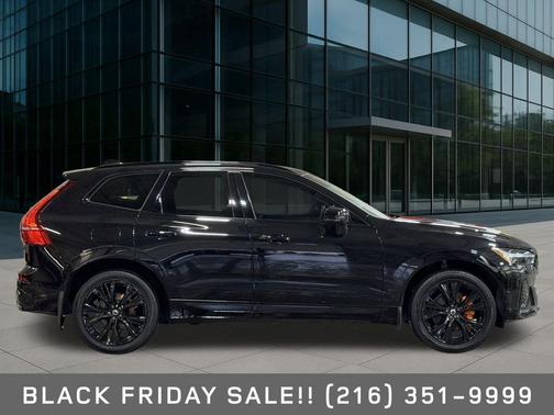 2024 Volvo XC60 B5 Plus Dark Theme