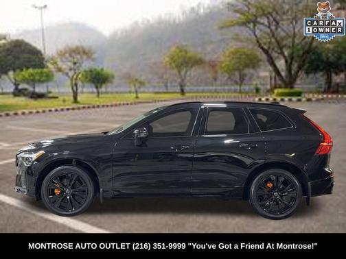 2024 Volvo XC60 B5 Plus Dark Theme