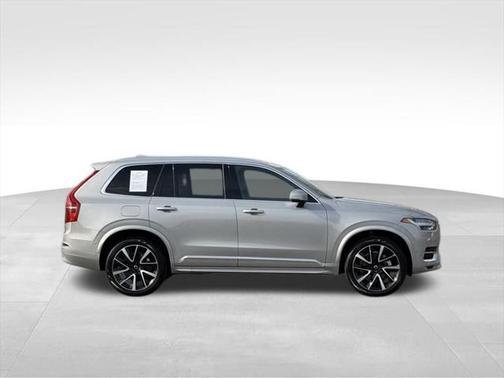 2024 Volvo XC90 B5 Plus Bright Theme