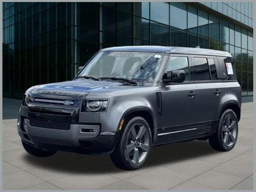 2023 Land Rover Defender 110 V8