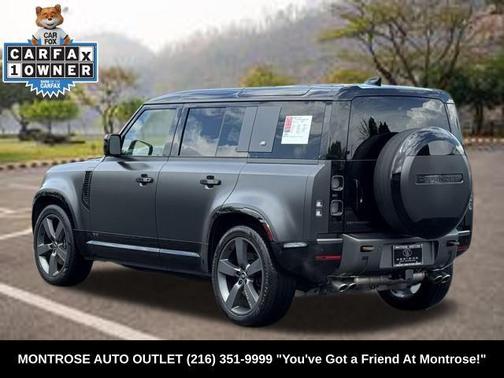 2023 Land Rover Defender 110 V8