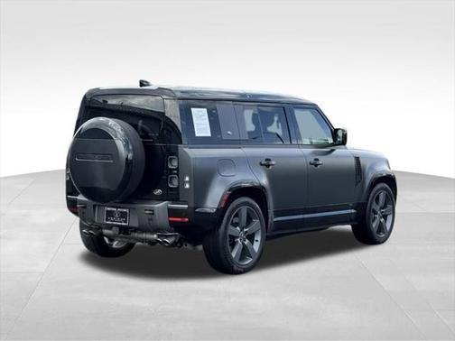 2023 Land Rover Defender 110 V8
