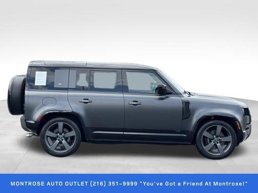 2023 Land Rover Defender 110 V8