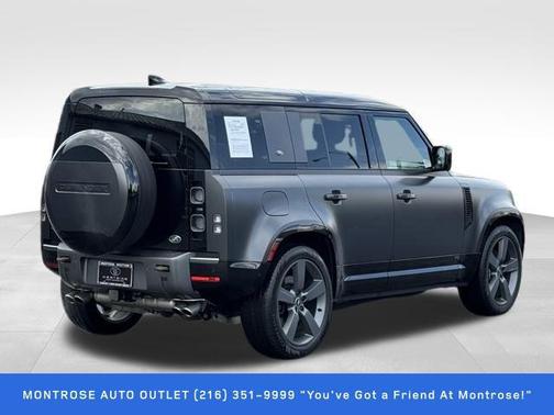 2023 Land Rover Defender 110 V8