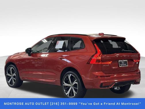 2022 Volvo XC60 Recharge Plug-In Hybrid T8 R-Design