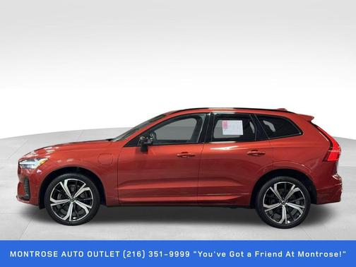2022 Volvo XC60 Recharge Plug-In Hybrid T8 R-Design