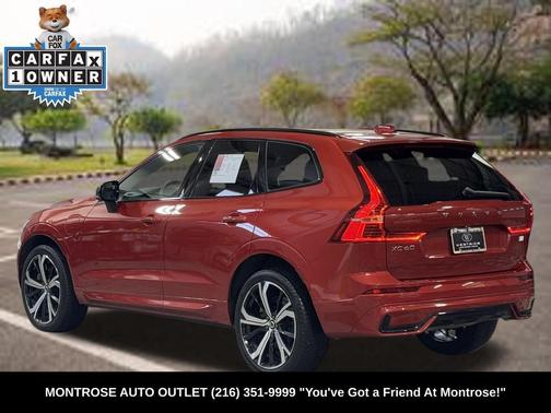 2022 Volvo XC60 Recharge Plug-In Hybrid T8 R-Design