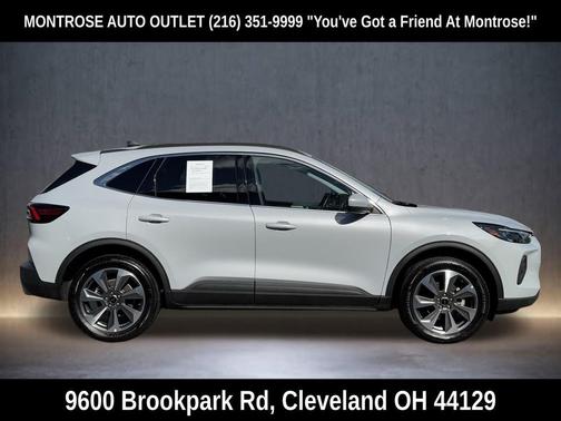 2025 Ford Escape Platinum