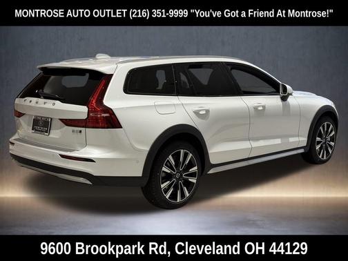2026 Volvo V60 Cross Country B5 Ultra