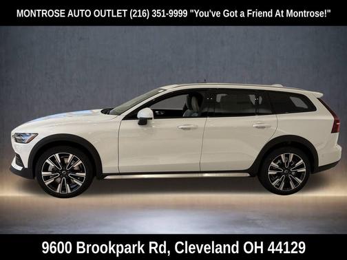 2026 Volvo V60 Cross Country B5 Ultra