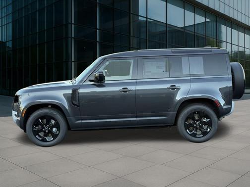 2025 Land Rover Defender 110 P300