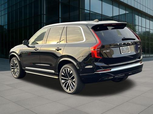 2026 Volvo XC90 B6 Plus 7-Seater