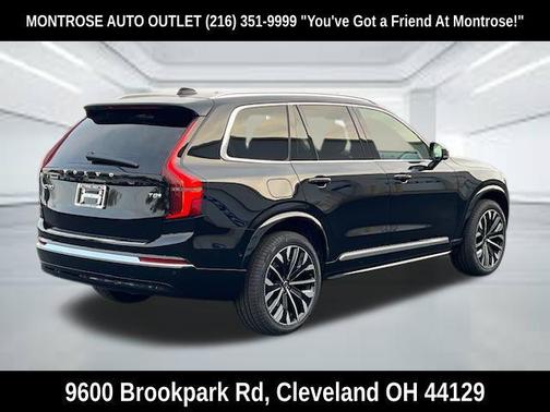 Onyx Black Metallic 2026 Volvo XC90 Plug-In Hybrid Ultra, T8 AWD, Electric/Gasoline, Bright, 7 Seats