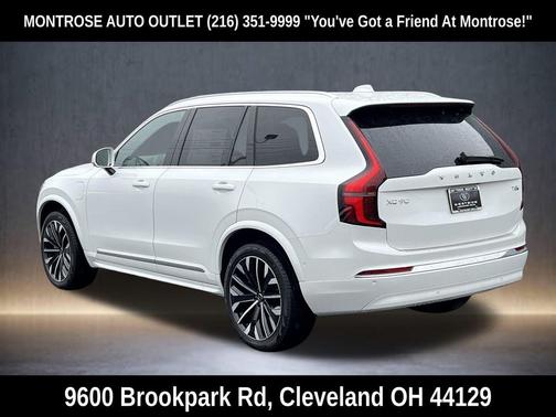 Crystal White Pearl 2026 Volvo XC90 Plug-In Hybrid Ultra, T8 AWD, Electric/Gasoline, Bright, 6 Seats